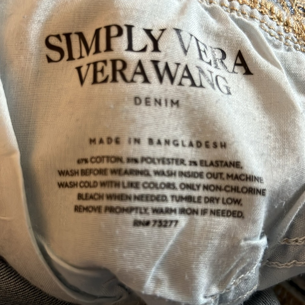 Simply Vera’s Women's Light Blue Jeans - Picture 13 of 14